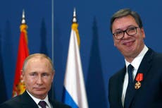 Serbia desoye a la UE y acuerda un pacto de gas con Putin
