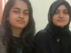 Pareja de lesbianas reunida por un tribunal indio dice que se enfrenta a “chantaje emocional” de sus familias
