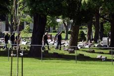 Policía: Balean a 2 en tiroteo en cementerio de Wisconsin