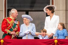 Jubileo de Platino: cómo el balcón del palacio de Buckingham se convirtió en un ícono de la familia real