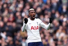 Un jugador del Tottenham escapa de un intento de robo en Brasil 