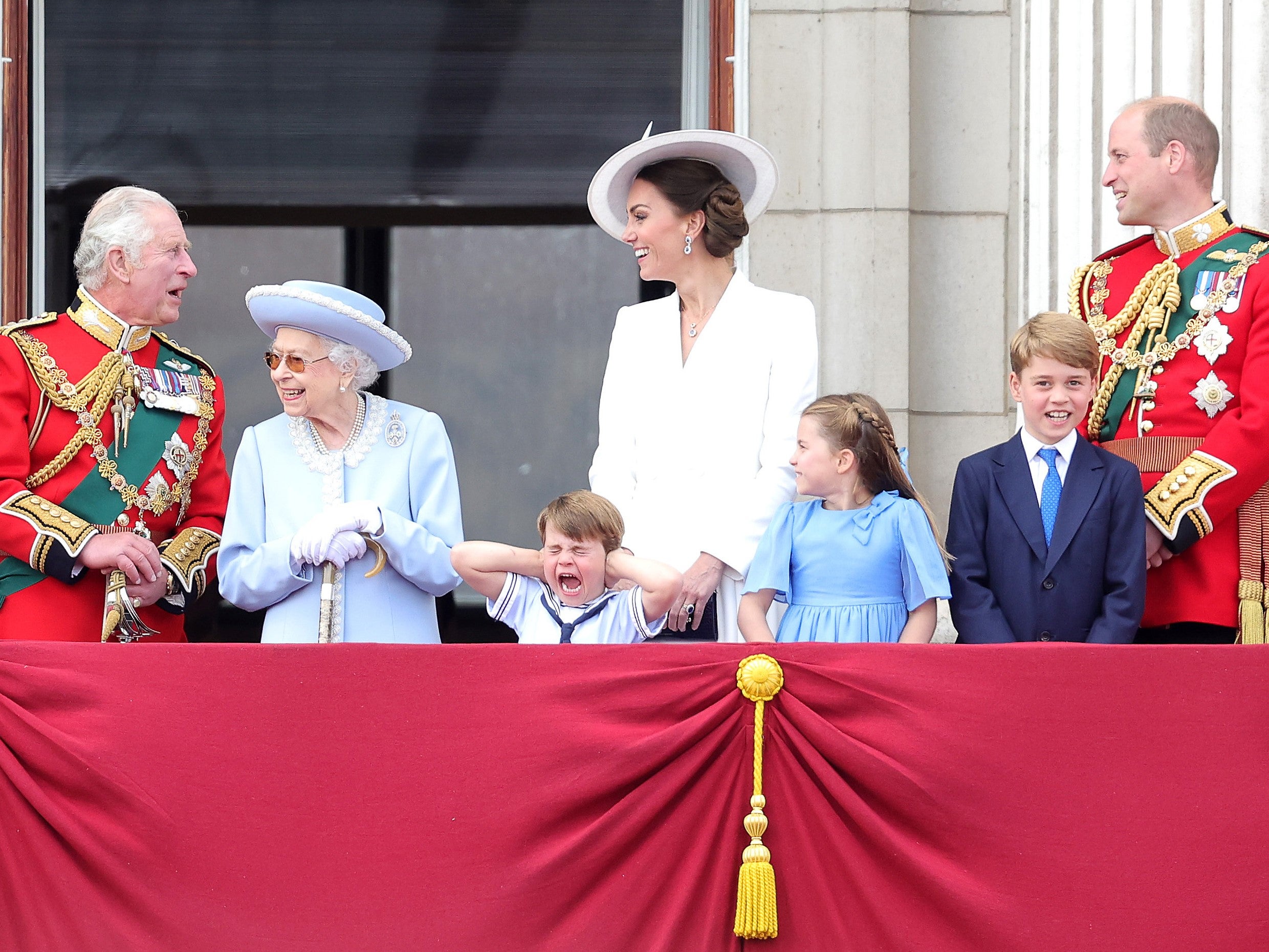 La familia real durante el desfile Trooping the Colour el jueves