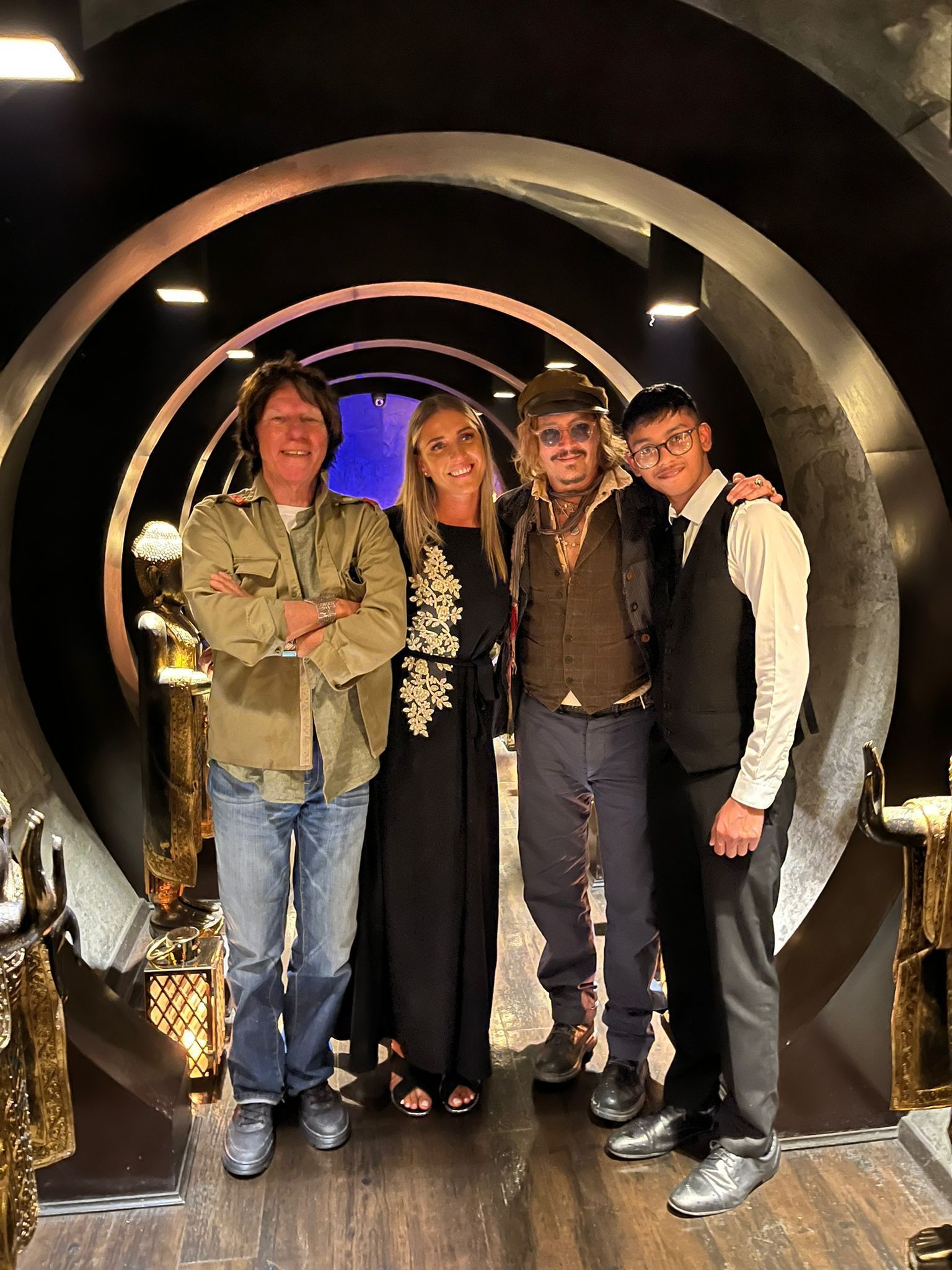 Johnny Depp ordenó el menú completo como un “pequeño gusto”, dice restaurante de Birmingham