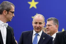 Irlanda denuncia enfrentamiento comercial UE-Reino Unido