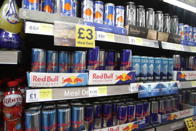 <p>El gobierno galés propone prohibir la venta de bebidas energéticas a menores de 16 años</p>