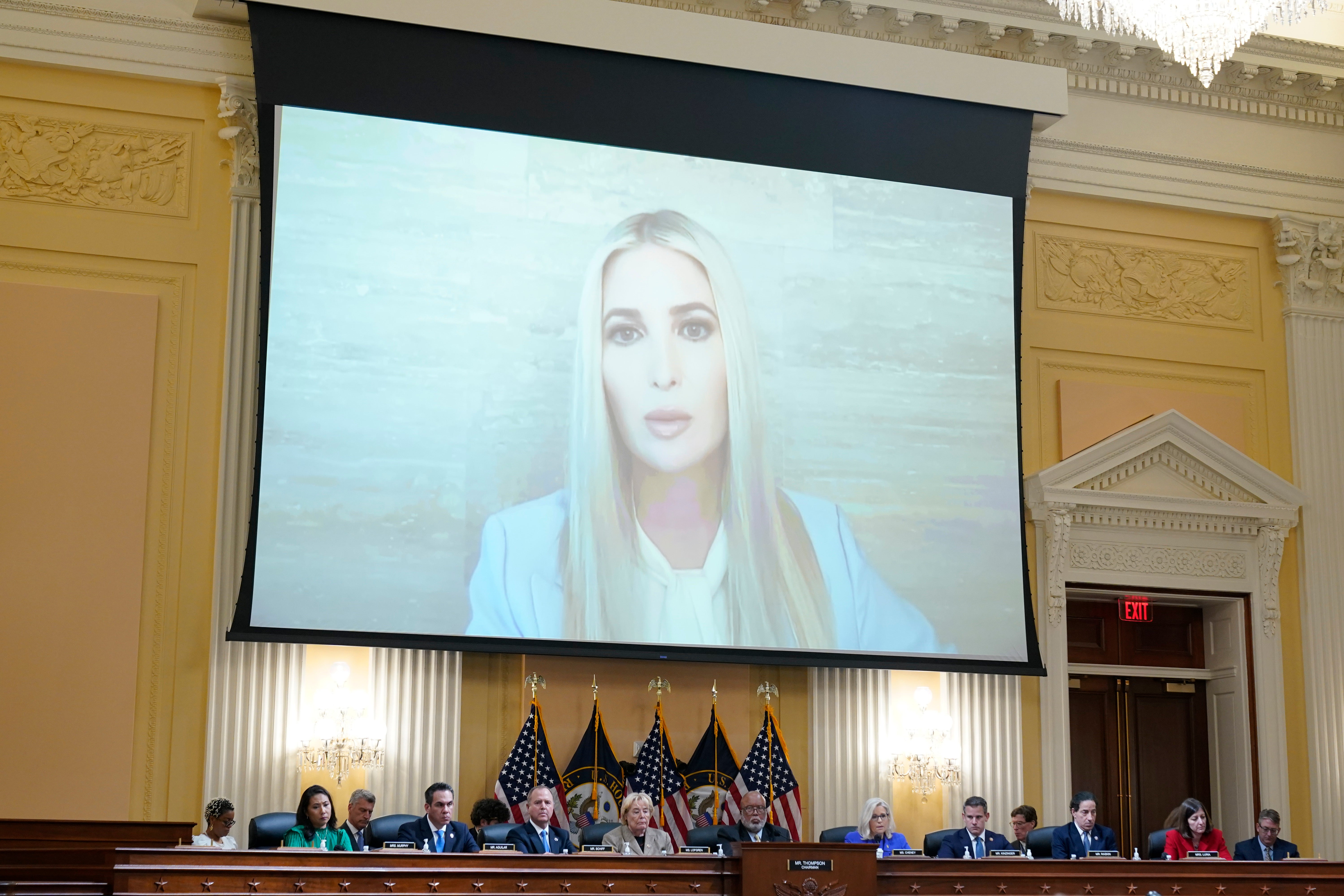 Ivanka quería que su padre “luchara” contra elecciones, pese a testificar que aceptó los resultados de 2020