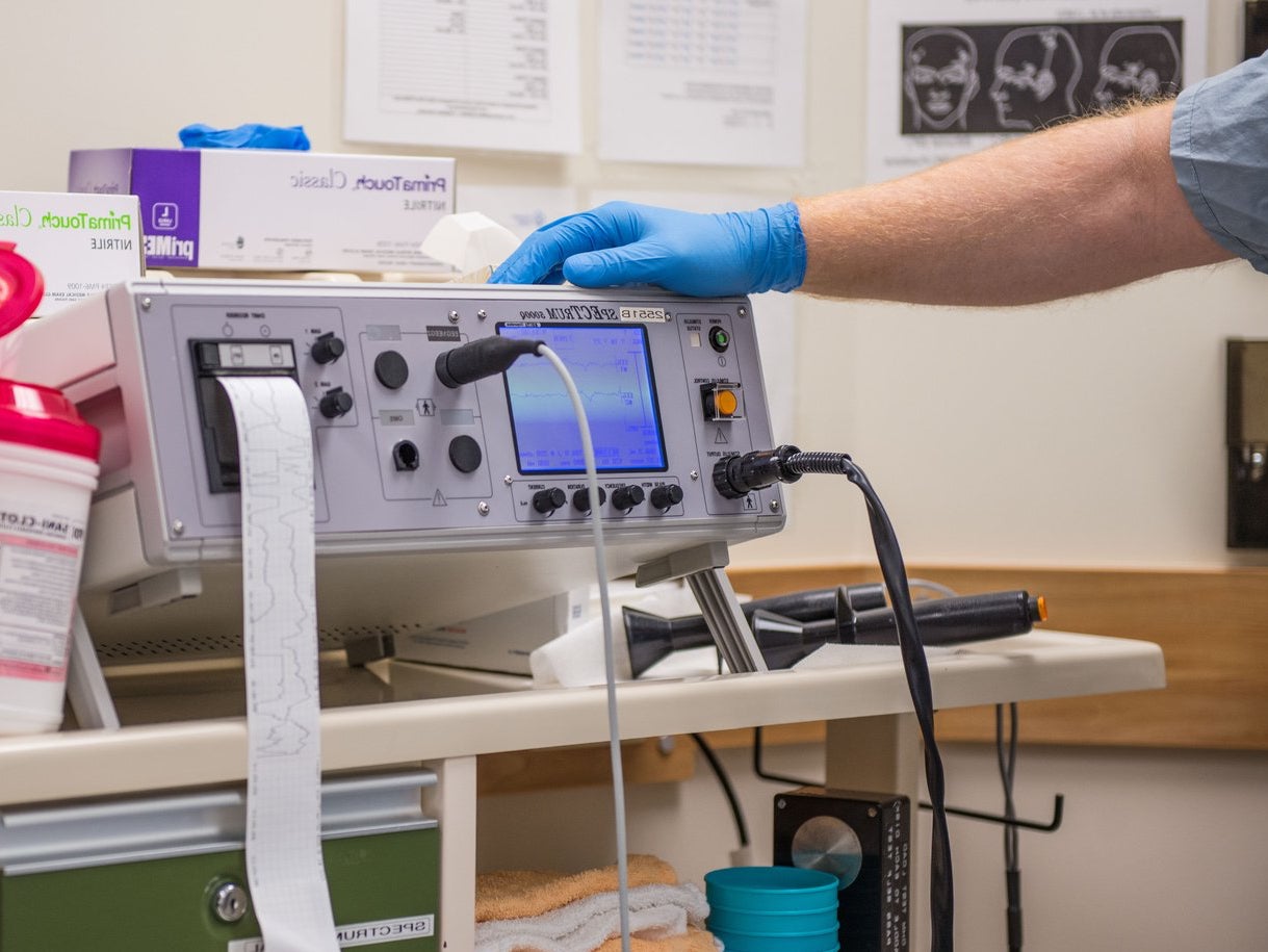 Miles de mujeres inglesas reciben peligrosa terapia electroconvulsiva para la salud mental