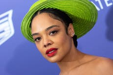 La estrella de ‘Thor: Love and Thunder’, Tessa Thompson, se disculpa con Marvel por una foto filtrada