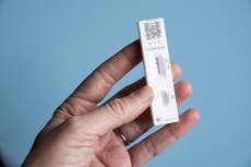 Nueve síntomas de ómicron que afectan a las personas vacunadas y dos señales tempranas de infección