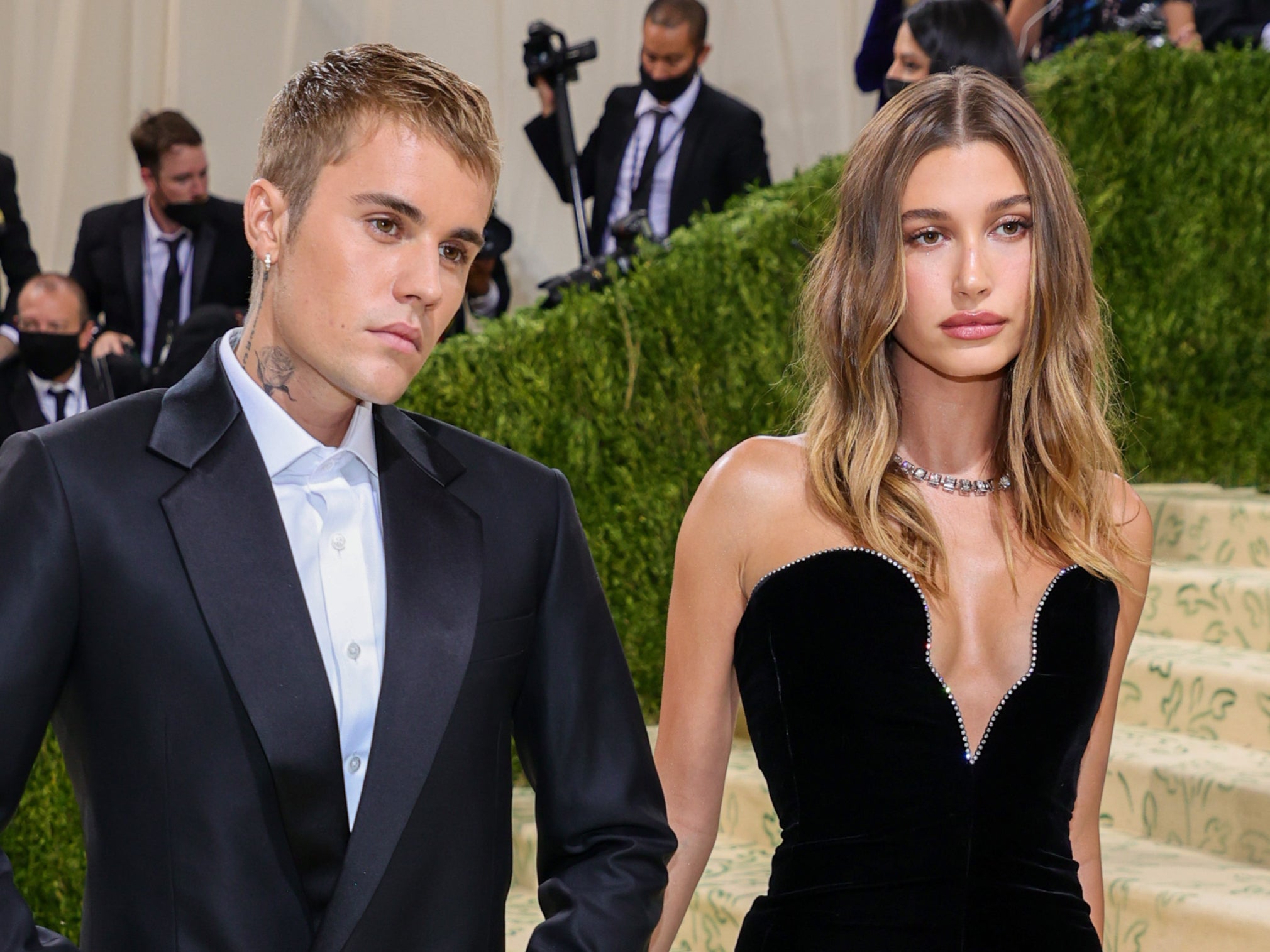 Hailey Baldwin revela la presión de tener problemas de salud al mismo tiempo que Justin Bieber