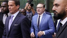 Kevin Spacey niega en tribunal británico ser culpable de agresión sexual