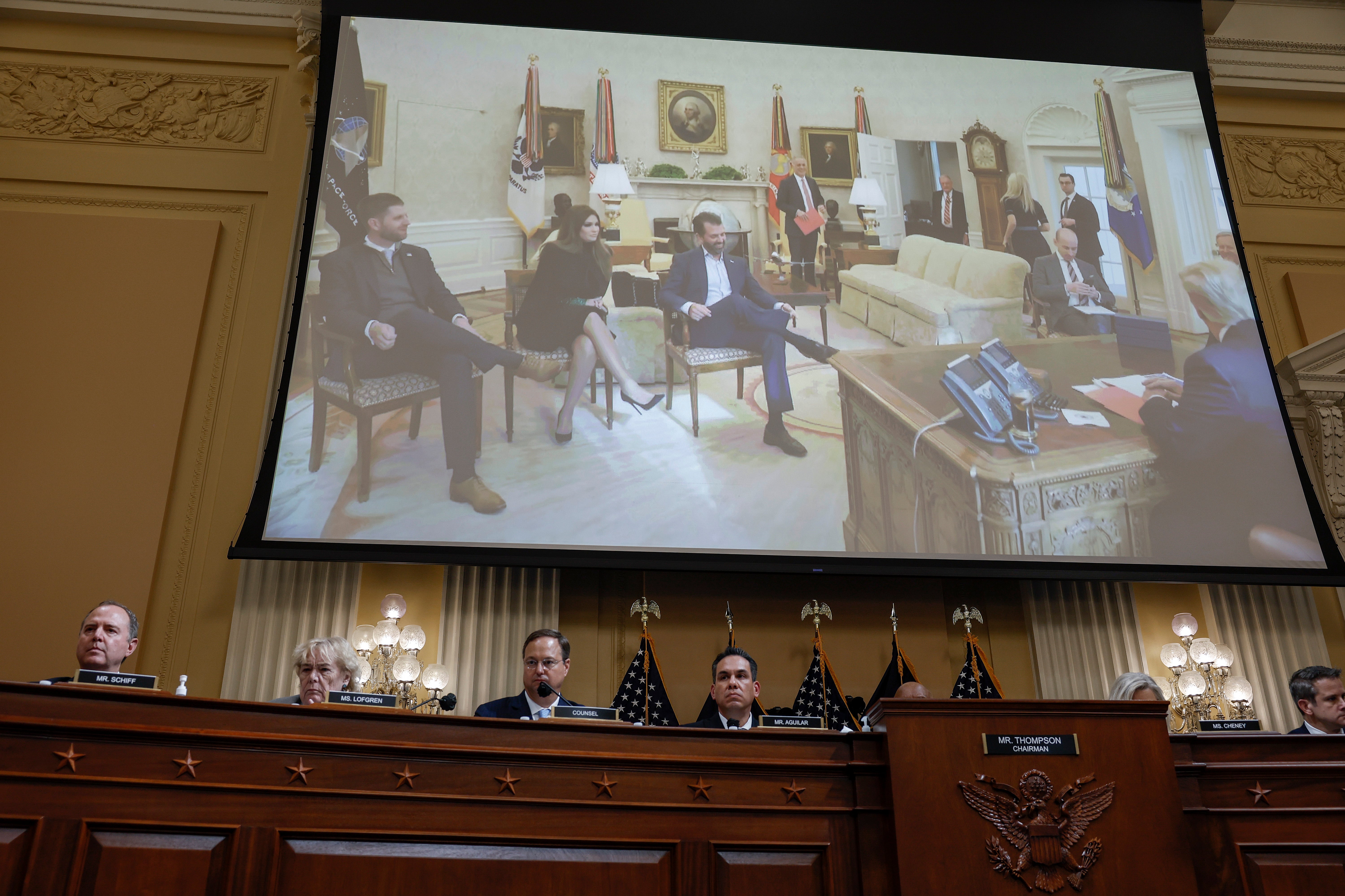 Las audiencias del 6 de enero mostraron fotos de la entonces primera familia en la Oficina Oval en la mañana del ataque al Capitolio