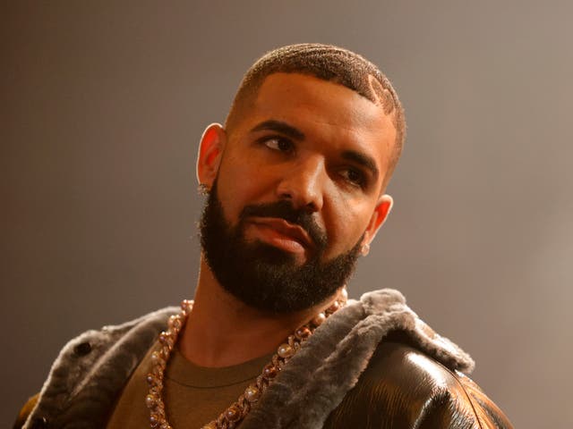 Drake fotografiado en octubre de 2021