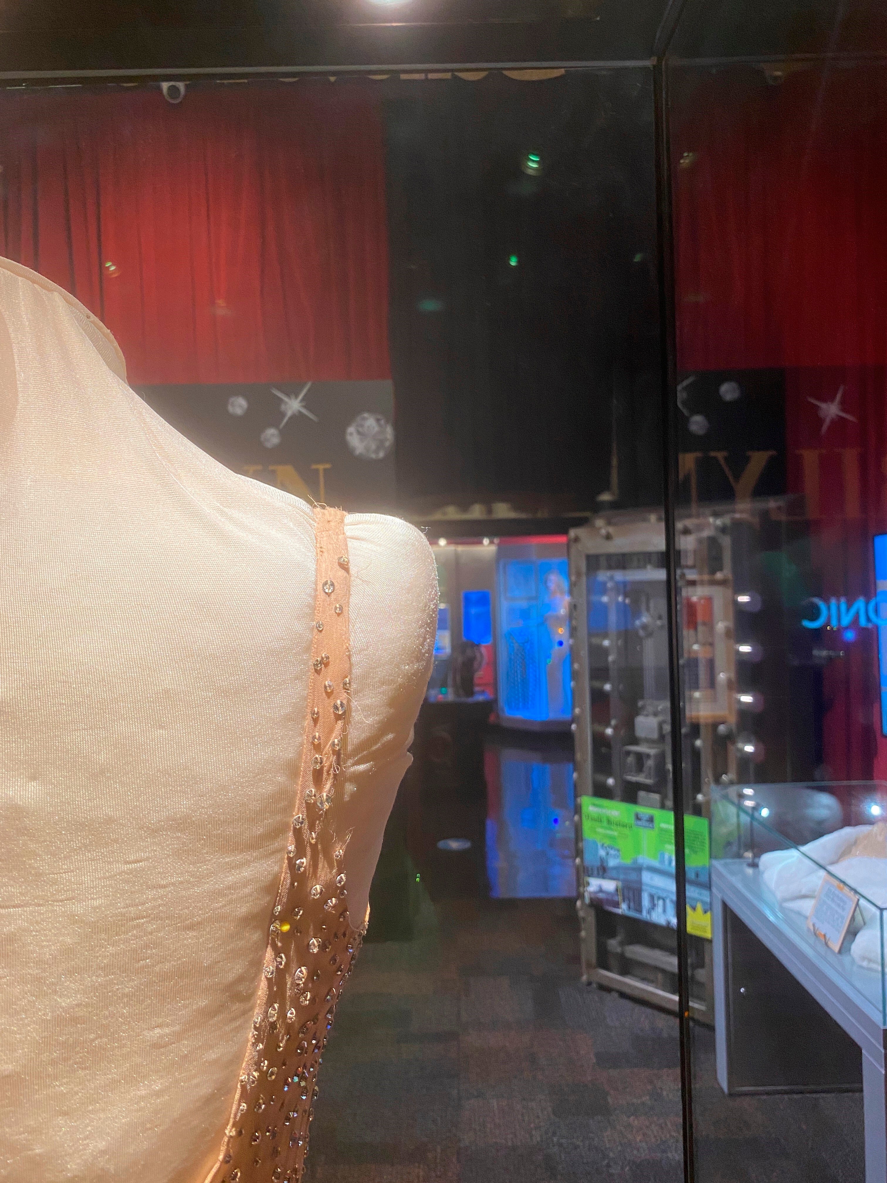 MODA-MARILYN MONROE-KARDASHIAN