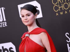 Selena Gómez admite que se sintió “avergonzada” por la portada de cierto álbum