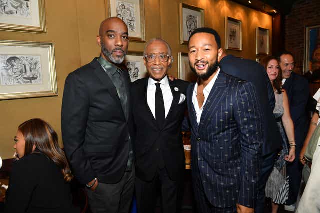 Mike Jackson, Al Sharpton y John Legend asisten a la noche de clausura del Festival de Tribeca después de la fiesta para Loudmouth en Tribeca Grill el 18 de junio de 2022 en la ciudad de Nueva York
