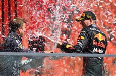 Max Verstappen contiene a Carlos Sainz para ganar el Gran Premio de Canadá y aumentar ventaja en el campeonato