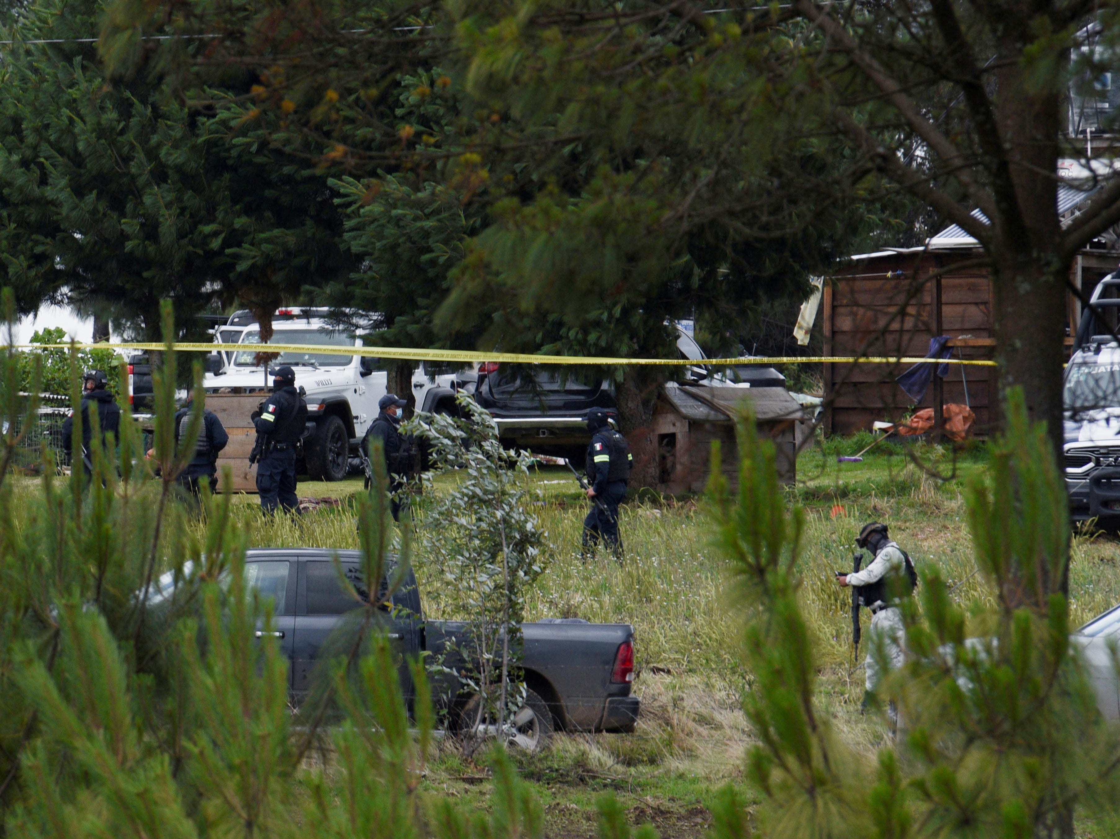 Fuerzas de seguridad respondiendo al tiroteo en Texcaltitlán, México