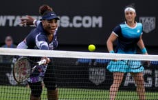 Serena Williams gana 1er partido tras un año sin jugar