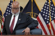 FBI catea casas, se emiten nuevas citaciones y el comité del 6 de enero retrasa audiencias por nuevas pruebas