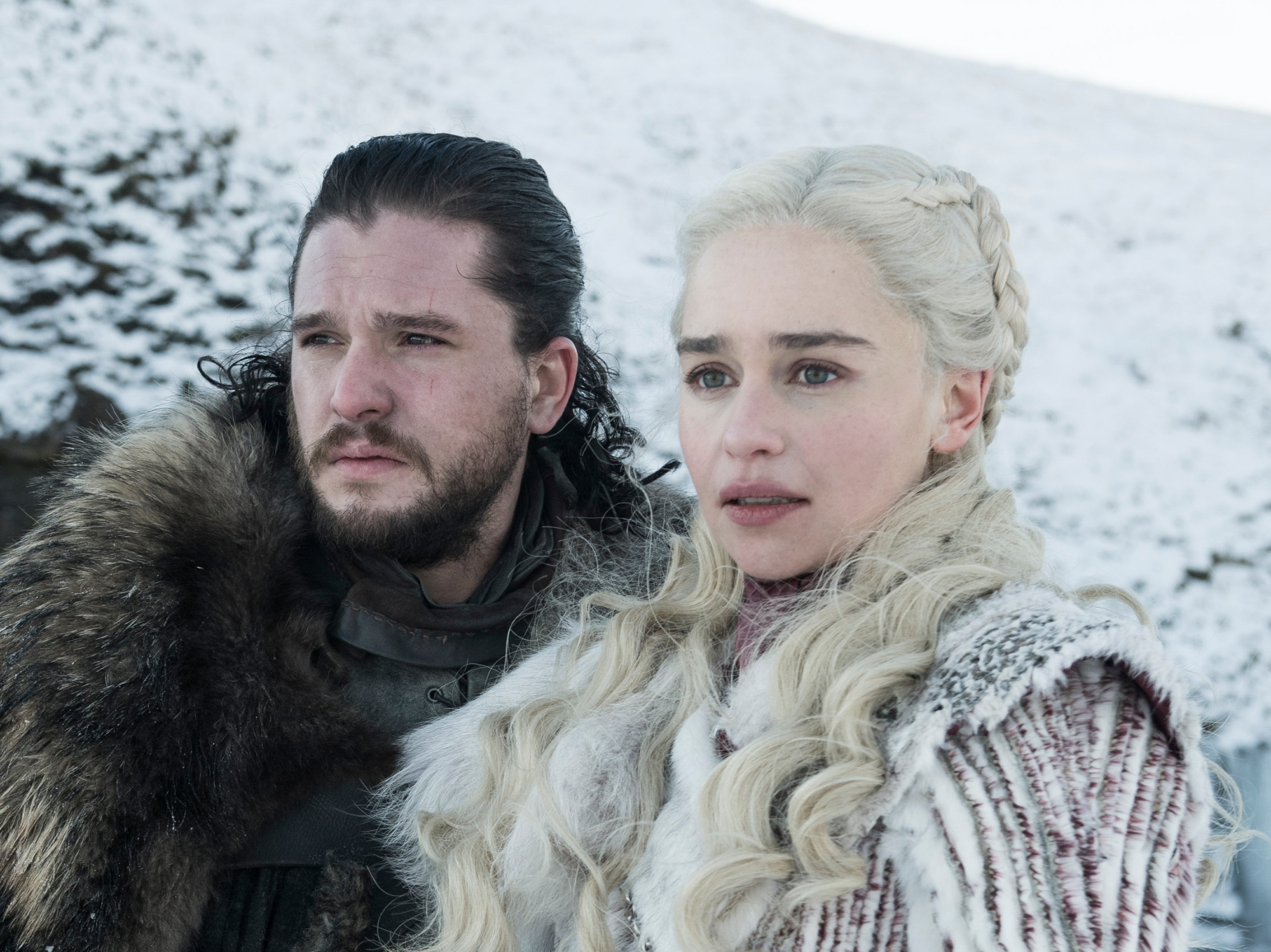 Emilia Clarke y Kit Harington en Game of Thrones