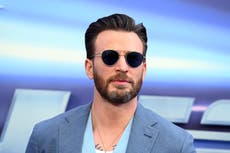 Chris Evans se deshace finalmente de su iPhone 6s después de siete años