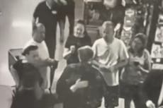 Así es como se desmoronó el alucinante relato de Rudy Giuliani sobre un “ataque” violento