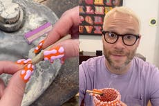 Elogian a Seth Rogen por llevar uñas acrílicas y un look de pelo platino: “El hombre de mis sueños”