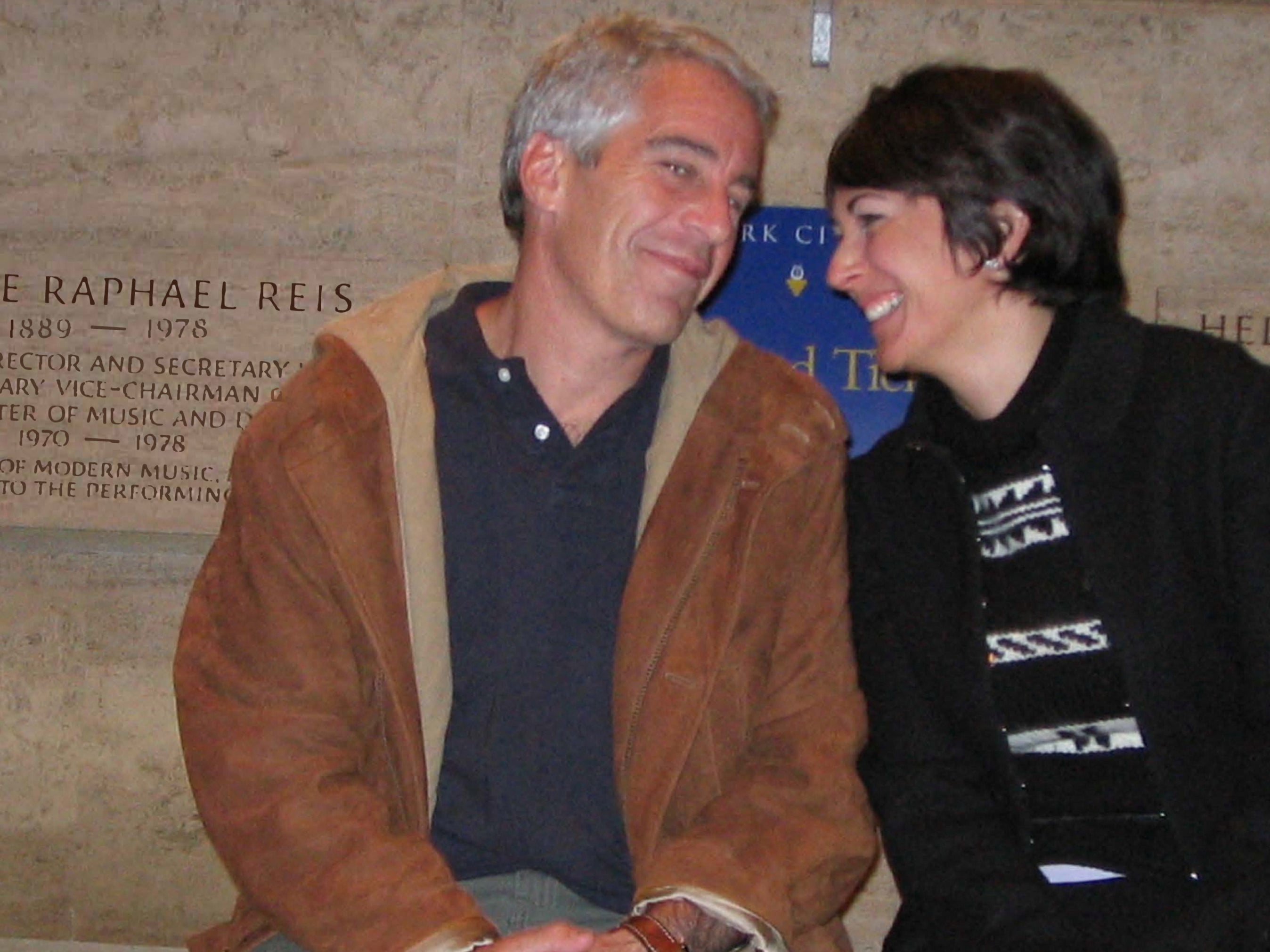 Ghislaine Maxwell dice que conocer a Jeffrey Epstein es “el mayor arrepentimiento” de su vida