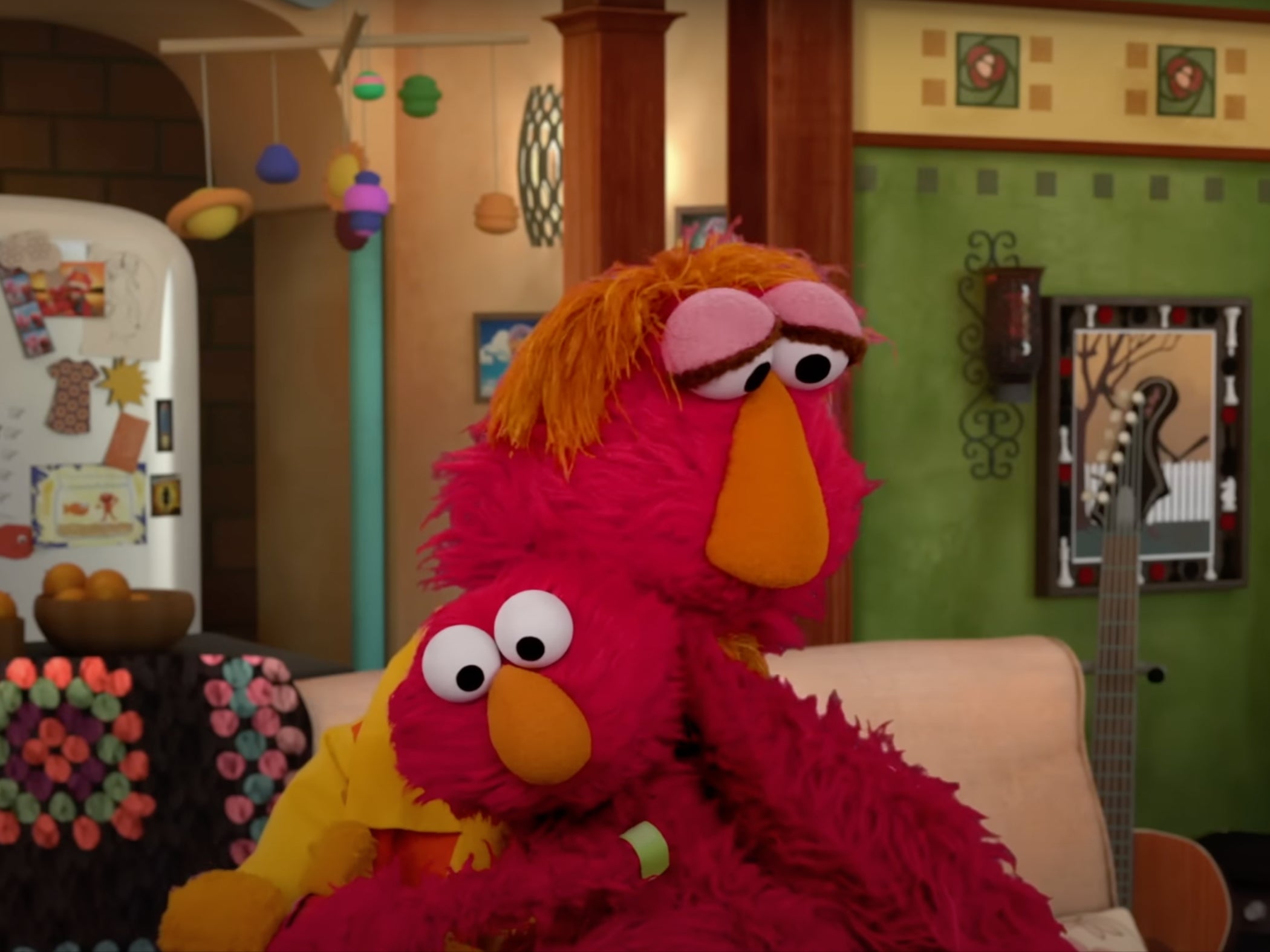 Elmo recibe la vacuna contra el covid-19 en PSA de ‘Sesame Street’