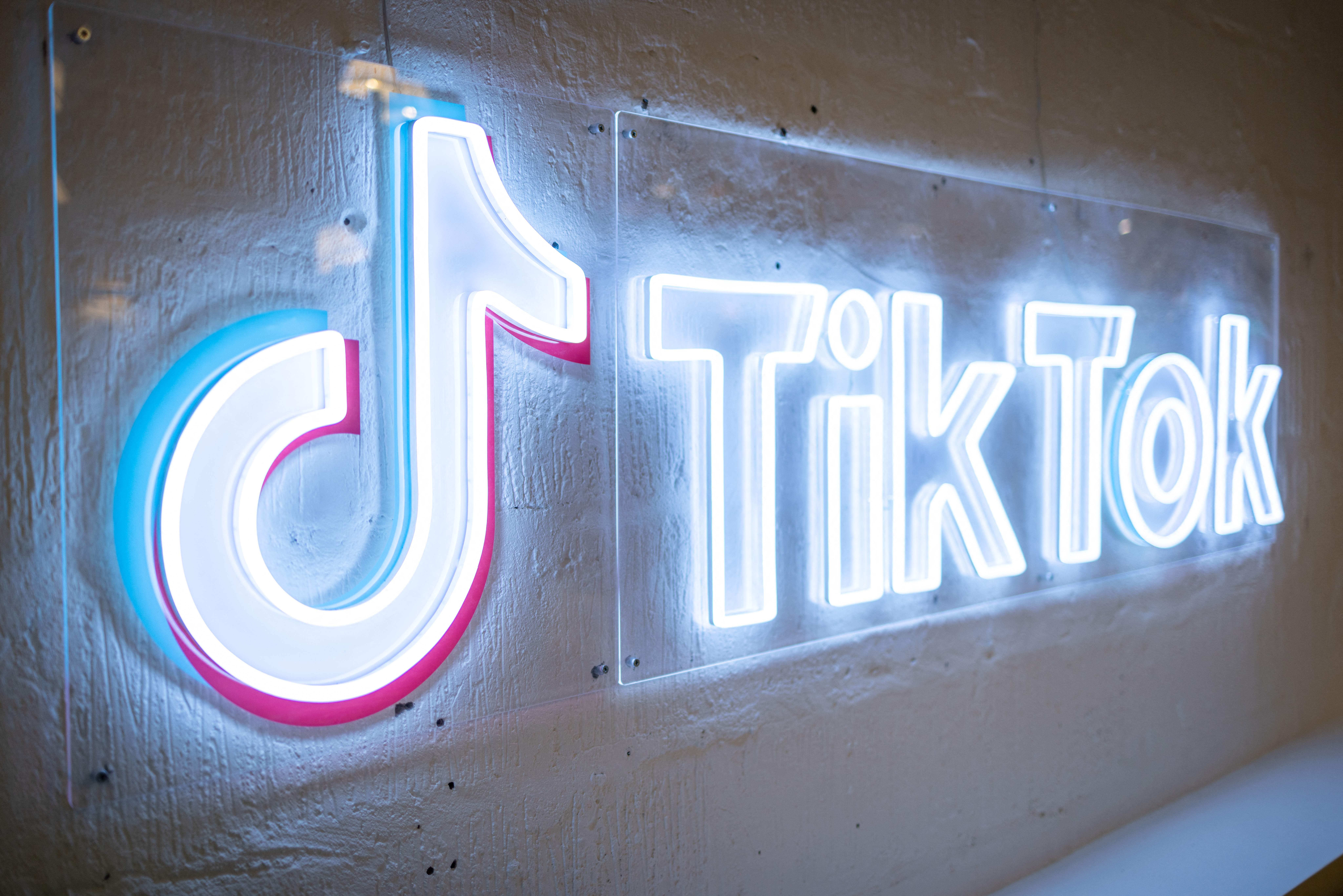 TikTok: El scroll infinito que tiene un efecto similar a la cocaína 