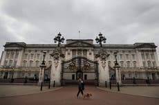 Critican a realeza británica por aumento de sus gastos