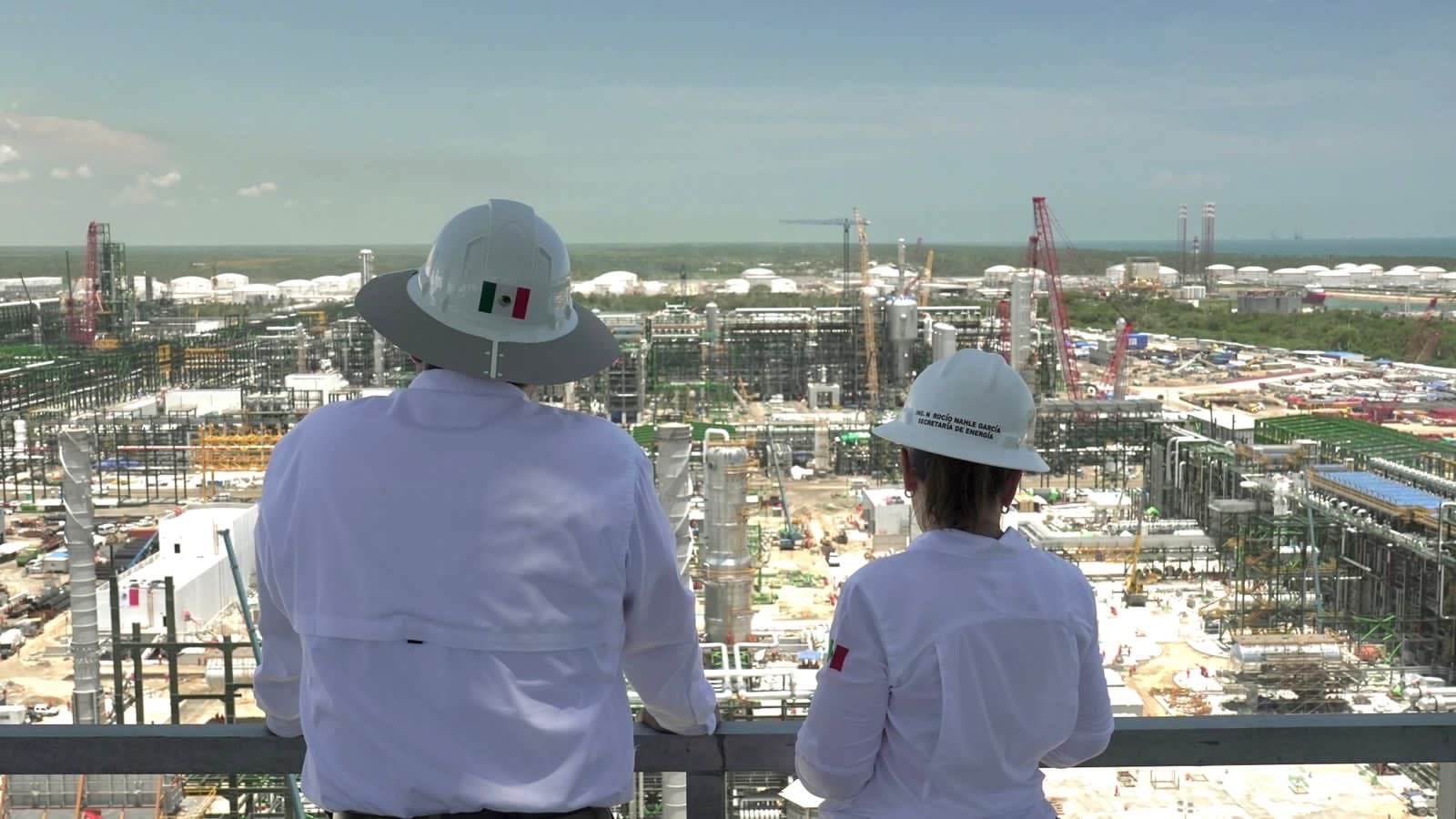 Salud y petróleo, datos erróneos y falsos de los spots de AMLO en su cuarto informe de gobierno