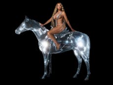Fans reaccionan a la portada casi desnuda del nuevo álbum de Beyoncé, “Renaissance”