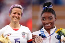 Simone Biles y Megan Rapinoe reciben la Medalla Presidencial de la Libertad