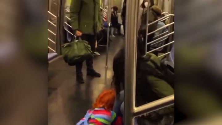 Pánico en el metro de Nueva York por ataque de “Chucky”