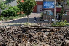 Rusia intensifica ataque contra ciudad del este de Ucrania