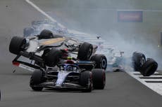 Trasladan a Zhou Guanyu al centro médico tras aparatoso accidente en el Gran Premio de Gran Bretaña