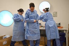 Nuevo síntoma principal de covid-19 es revelado por últimos datos tras aumento de infecciones en Reino Unido