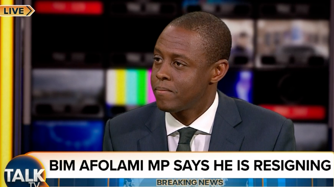 Vicepresidente del Partido Conservador renuncia en vivo al aire, dice que “no puede servir” bajo Boris Johnson