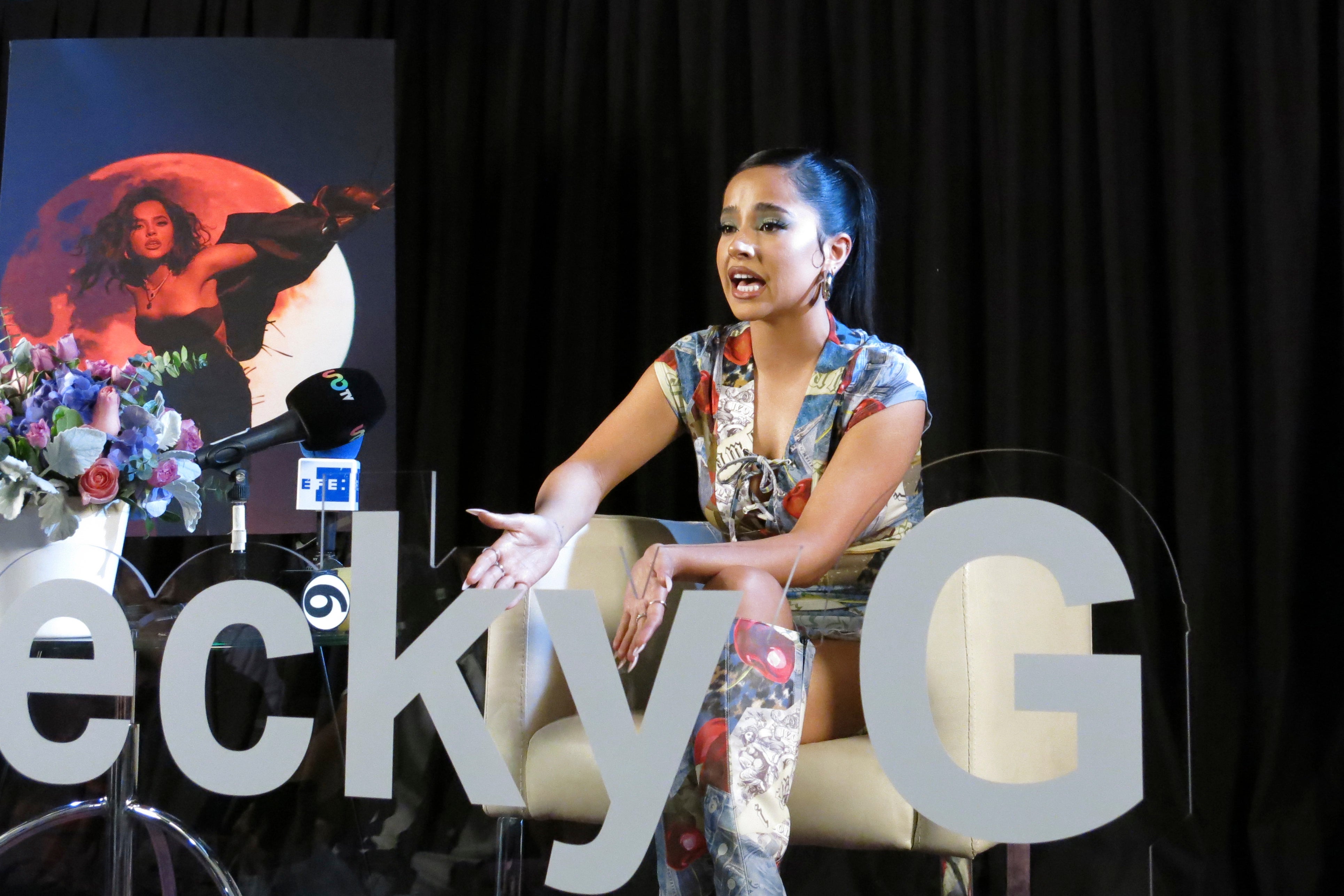 Becky G: “Los derechos de las mujeres son derechos humanos”