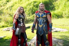 Reseña: “Thor: Love and Thunder” es cine puro y loco