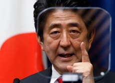 Abe buscó cambiar la constitución que renuncia a la guerra
