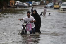 Mueren 135 personas y cientos quedan sin hogar a causa de las lluvias en Pakistán