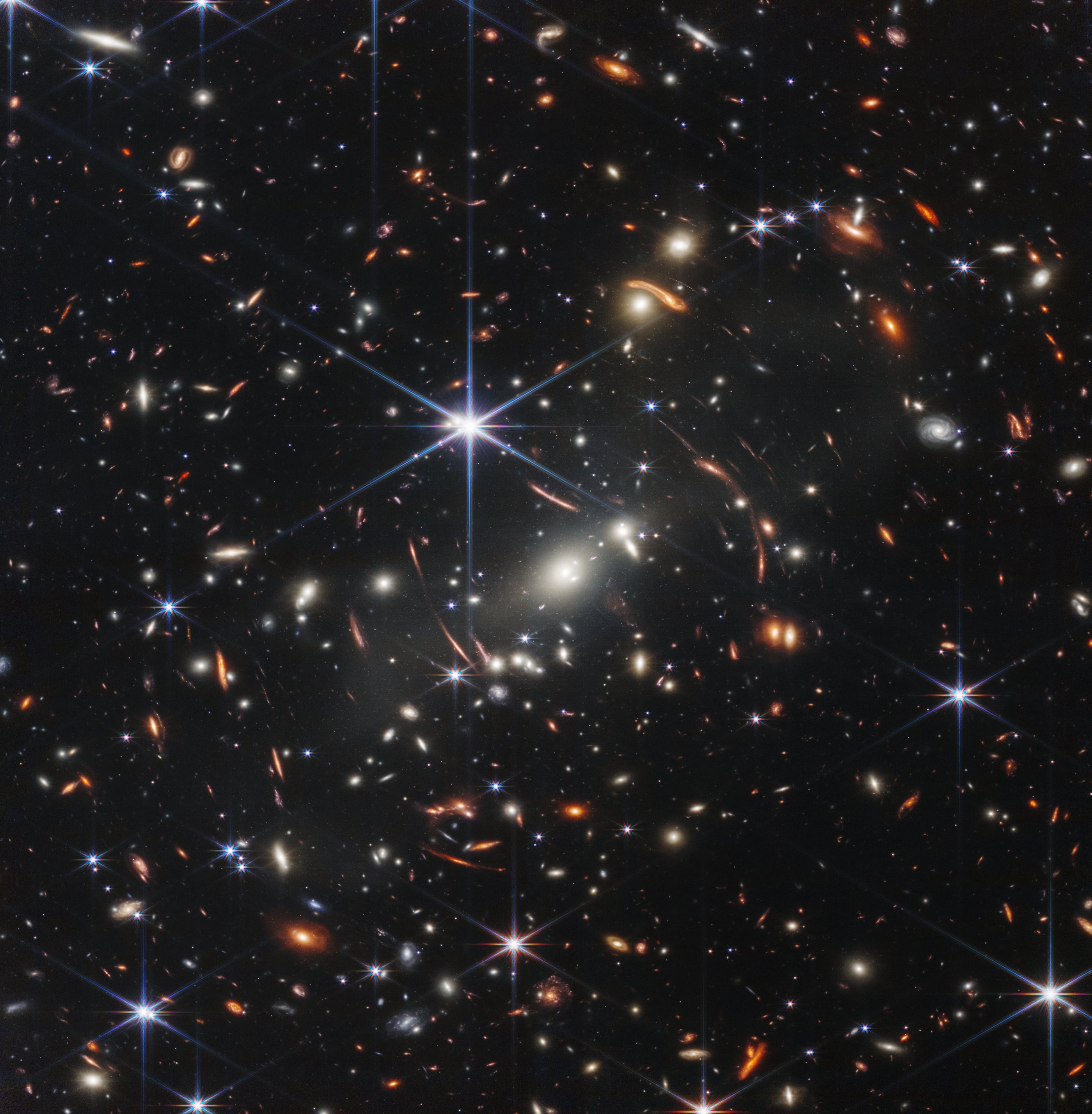 La primera imagen en color del telescopio espacial James Webb, la más profunda que se ha tomado hasta ahora, fue revelada el 11 de julio