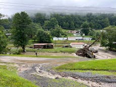 100 casas dañadas por fuertes inundaciones en condado rural de Virginia