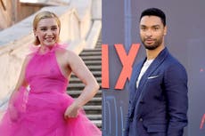 Regé-Jean Page dice que “fue fácil” defender a Florence Pugh de las críticas por el vestido transparente