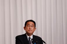 Premier japonés culpa a la policía por muerte de Shinzo Abe