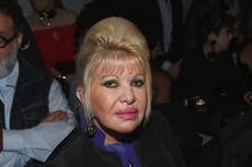 Dejan tributos a Ivana Trump en su casa de Manhattan tras su muerte accidental