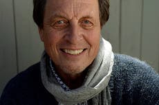 El padre de Elon Musk revela que tuvo un segundo hijo con su propia hijastra, según informe